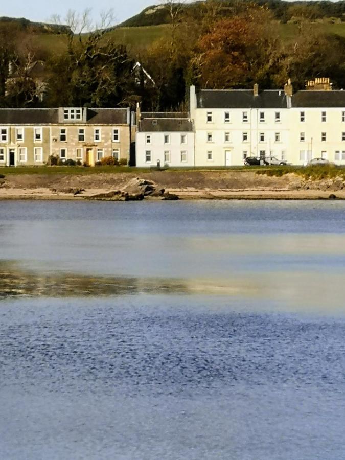 Beside The Bay Apartman Millport Kültér fotó
